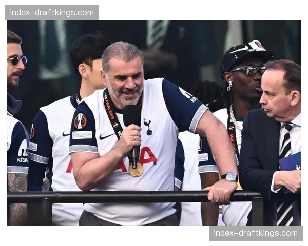 官方：波斯特科格鲁与热刺续约至2028年，董事会肯定其进攻足球理念