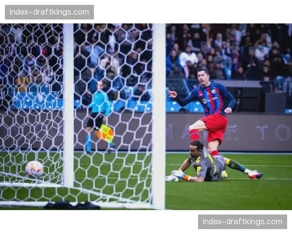 即时:巴萨门将特尔施特根扑出点球,随后对方补射破门,VAR确认越位无效 即时:巴萨门将特尔施特根扑出点球,随后对方补射破门,VAR确认越位无效